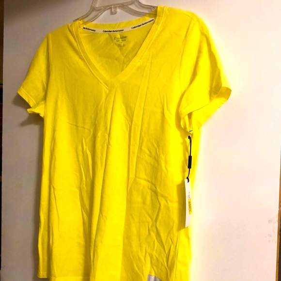 Calvin Klein tee shirt - Picture 1 of 3